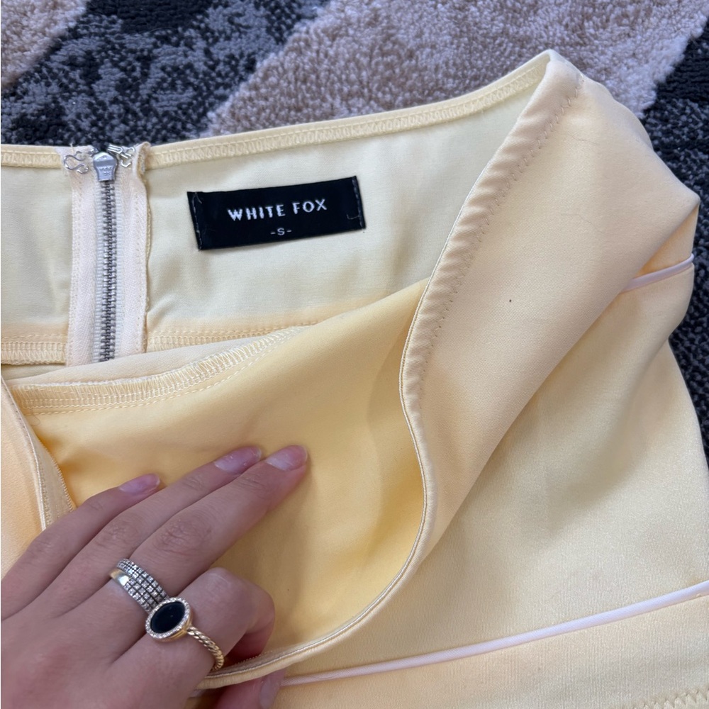 White Fox Set - image 3